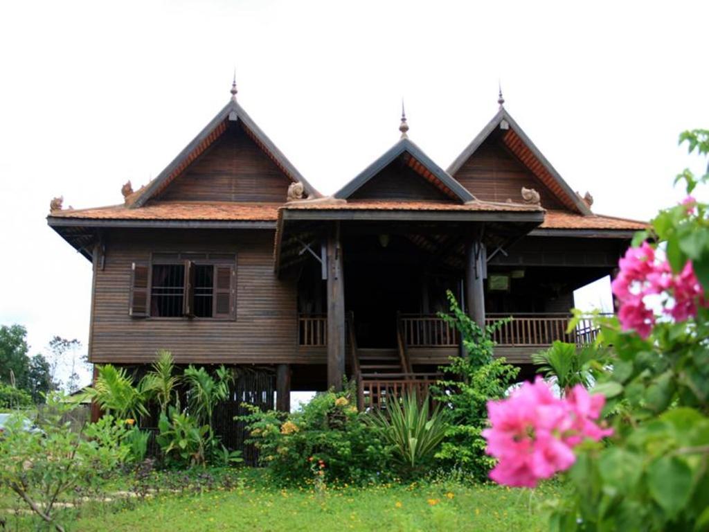 The Bong Thom Homestay Сіємреап Екстер'єр фото